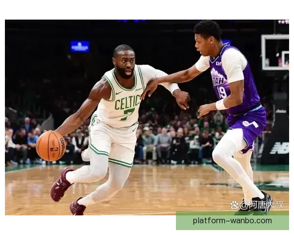 绿军逆转灰熊上演10分绝杀布朗砍三双塔图姆助攻显威